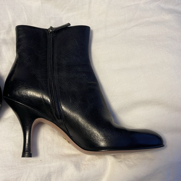Worn once, PRADA leather booties - Picture 7 of 8
